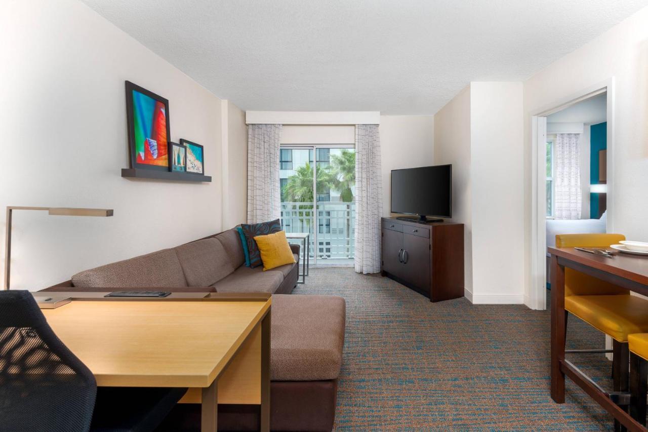 Downtown Hotel 3*